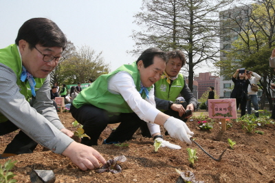 정세균 의장, 국회생생텃밭 개장식 참석