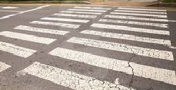 보행자 교통사망사고 약 70% 무단횡단, 보행 신호 위반 등 보행자 과실이 기인-보행 중 교통사고사망자 193명-