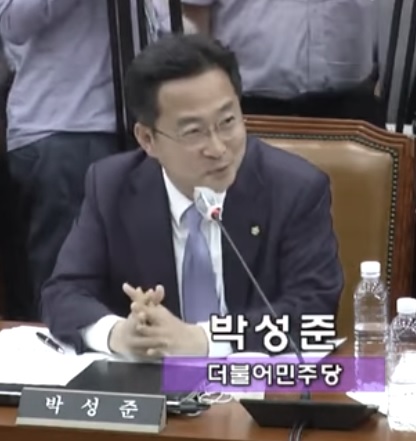 [군 내부고발]   군 내부 부조리 신고 장병 색출 육군 간부 - 솜방망이 징계 처벌