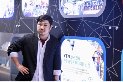 TV 속 라디오 방송 표방 오디오 저널리즘 콘텐츠 <스탠바이미>