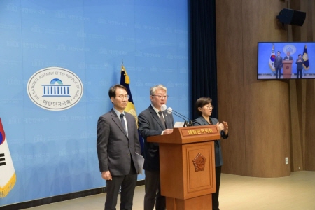[원칙과상식]   제3지대 모든 정당과 집단에 ‘기본권 국가’ 제안