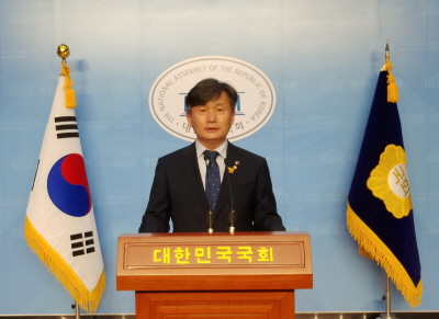 [미성년 공저자]   부모 찬스 부정논문으로 대학 진학 학생