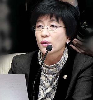[외교관]   재외공관 다수 외교관들 현지어 구사하지 못한다